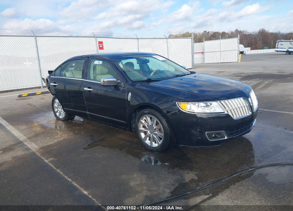 2011 LINCOLN MKZ VIN: 3LNHL2GC1BR762340