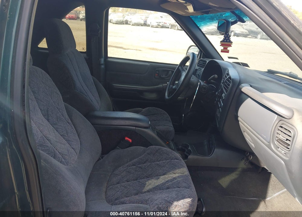 1998 GMC JIMMY SLS VIN: 1GKCT18W8WK507491