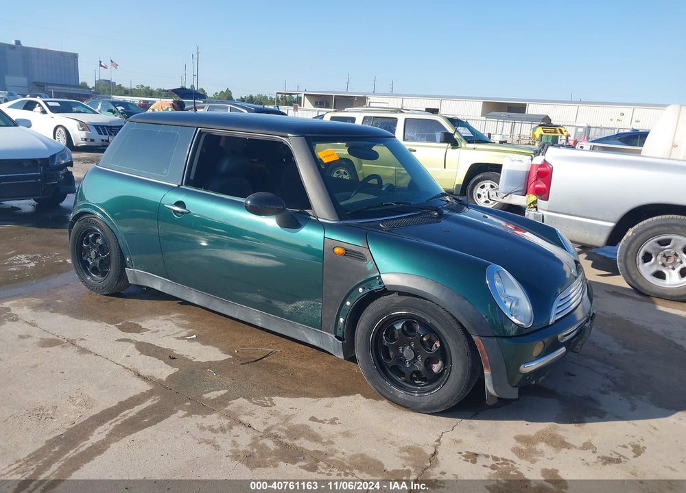 2004 MINI COOPER VIN: WMWRC33494TJ61124