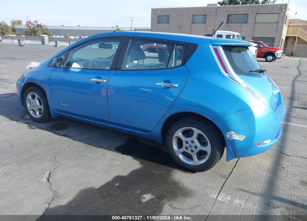 2014 NISSAN LEAF SV VIN: 1N4AZ0CP0EC338075