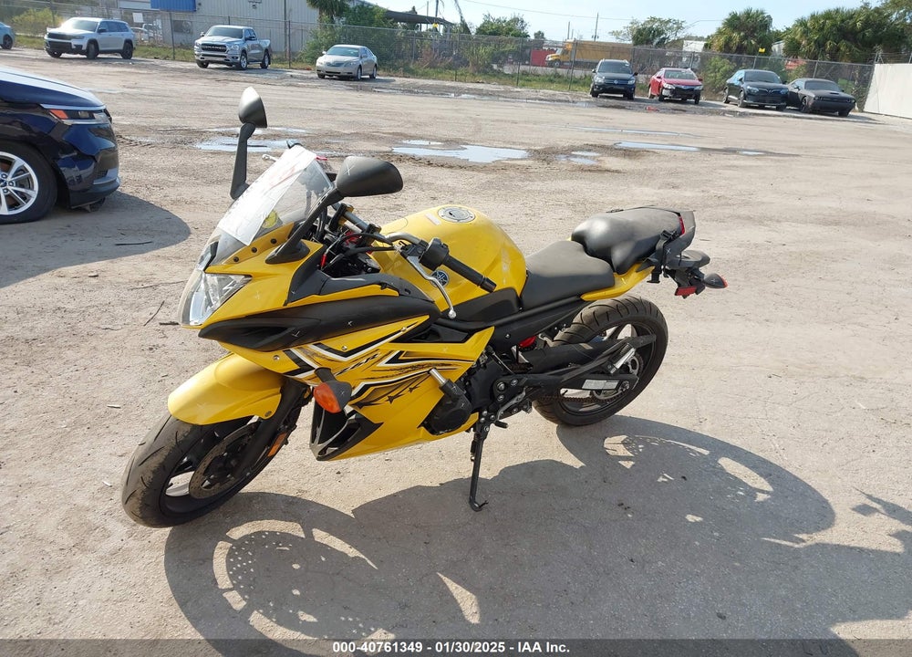 2009 YAMAHA FZ6 R VIN: JYARJ18E69A000999