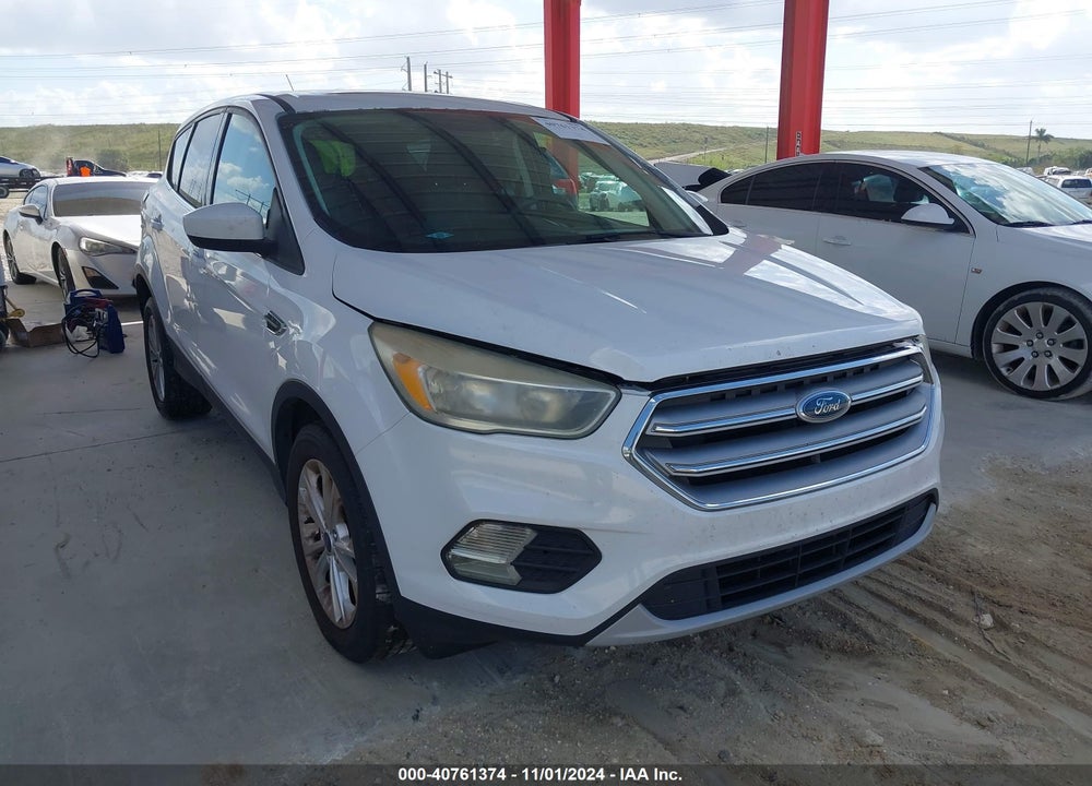 2017 FORD ESCAPE SE VIN: 1FMCU0G99HUA51552