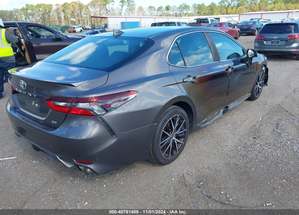 2021 TOYOTA CAMRY SE VIN: 4T1G11AK3MU403661