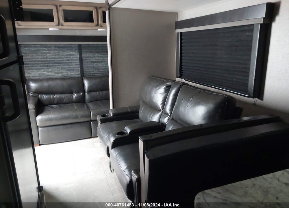 2019 GRAND DESIGN TRANSCEND VIN: 573TT3226K8801503