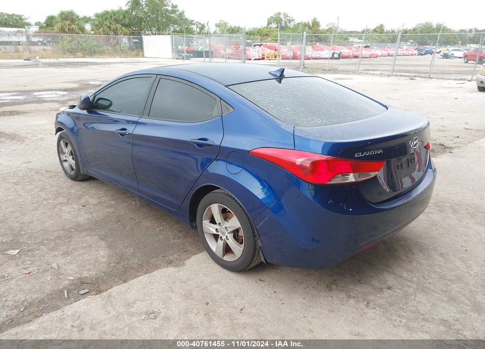 2013 HYUNDAI ELANTRA GLS VIN: KMHDH4AE7DU740179