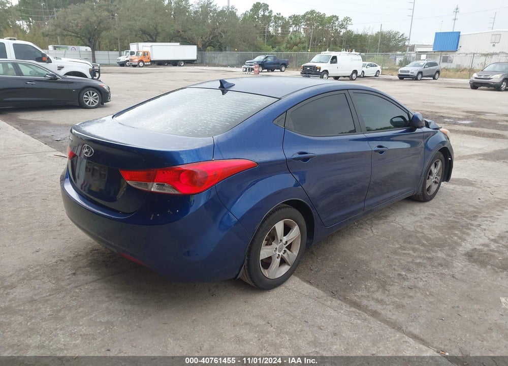 2013 HYUNDAI ELANTRA GLS VIN: KMHDH4AE7DU740179