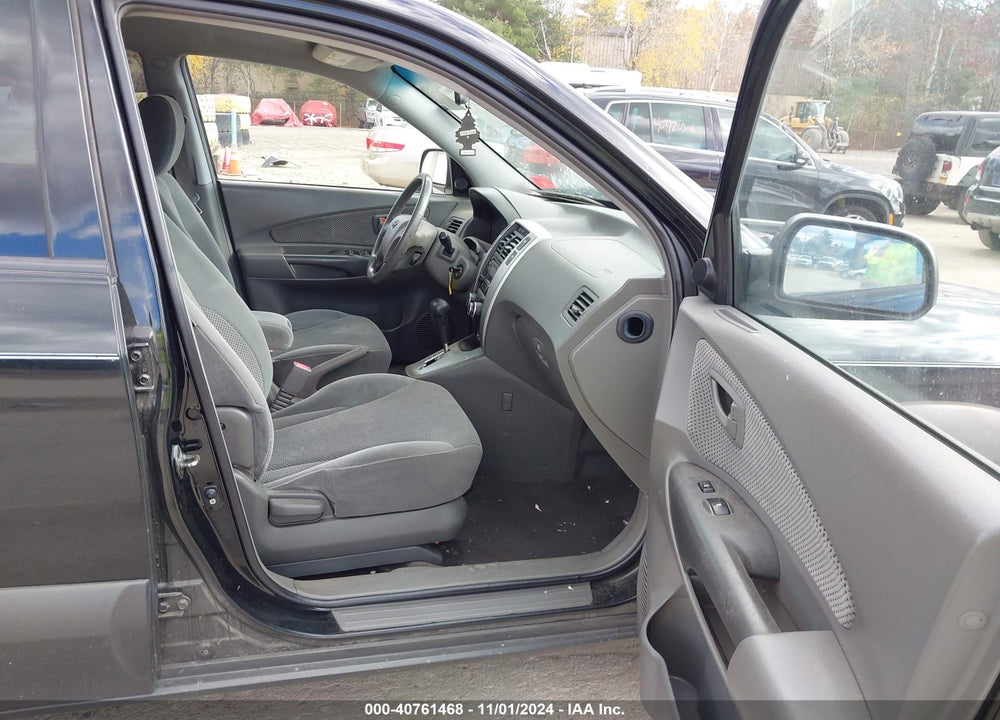 2007 HYUNDAI TUCSON LIMITED/SE VIN: KM8JN72D37U671188