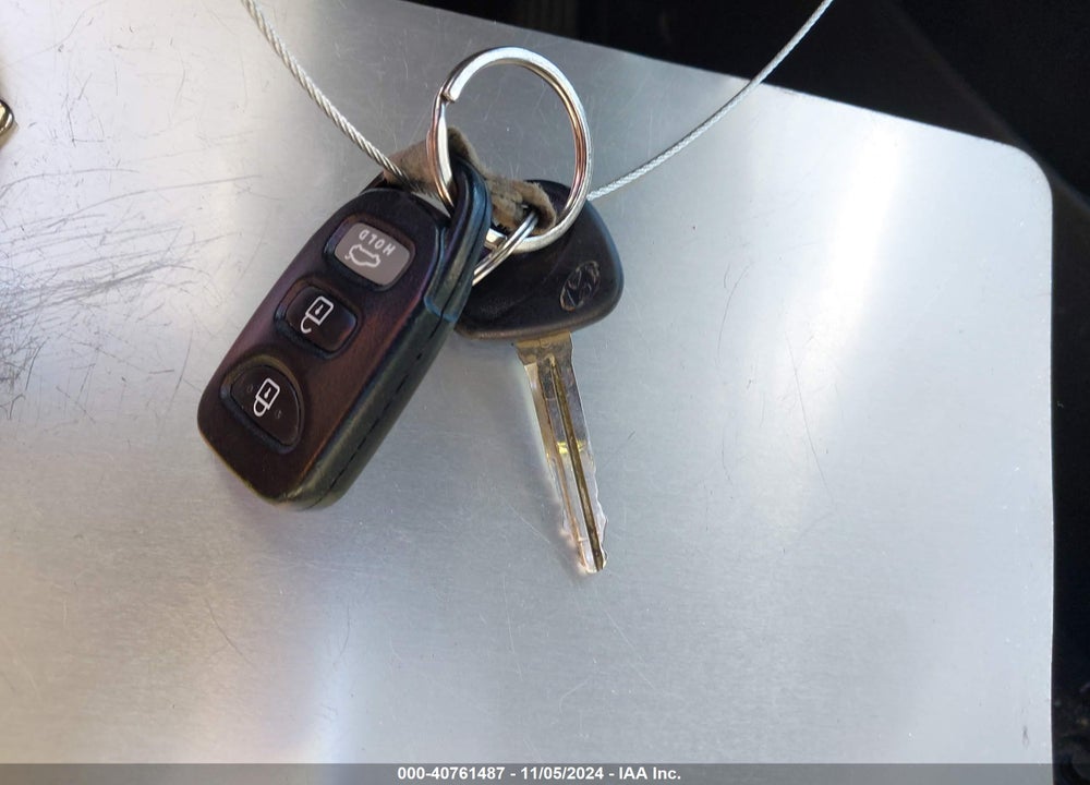 2011 HYUNDAI ELANTRA GLS VIN: 5NPDH4AE7BH049780
