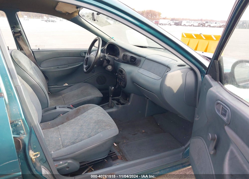 1998 FORD ESCORT SE VIN: 1FAFP13P5WW157085