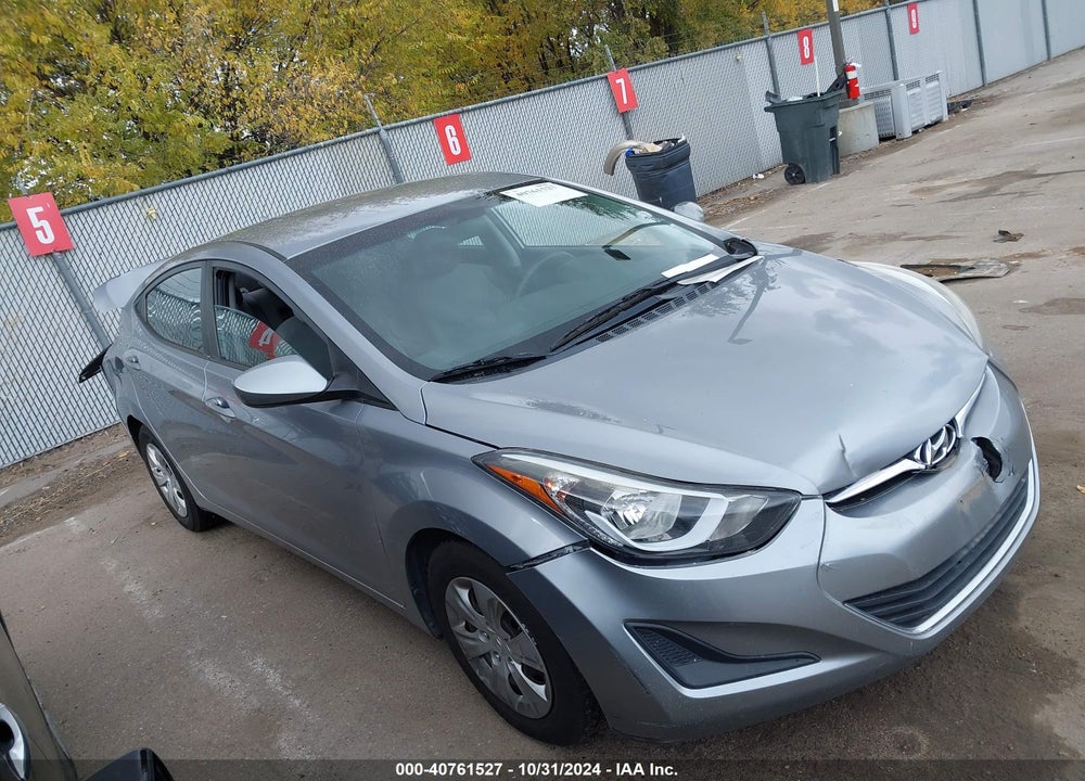 2016 HYUNDAI ELANTRA SE VIN: 5NPDH4AE2GH677186
