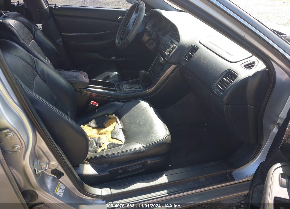 2002 ACURA TL 3.2 TYPE S VIN: 19UUA56872A008975