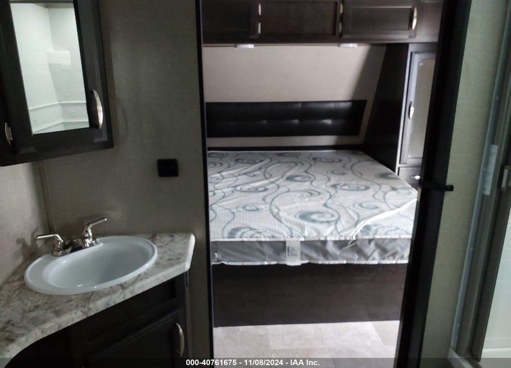 2020 GRAND DESIGN IMAGINE SERIES M-225 VIN: 573TE2824L6618108