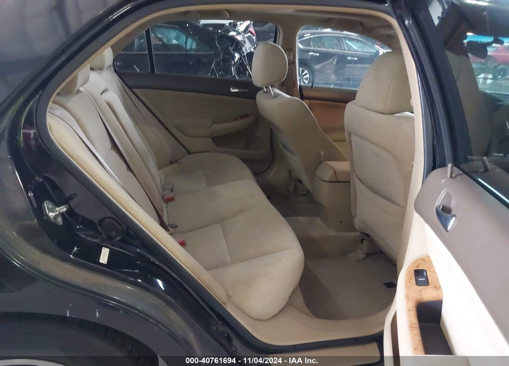 2005 HONDA ACCORD 2.4 EX VIN: 1HGCM567X5A063130