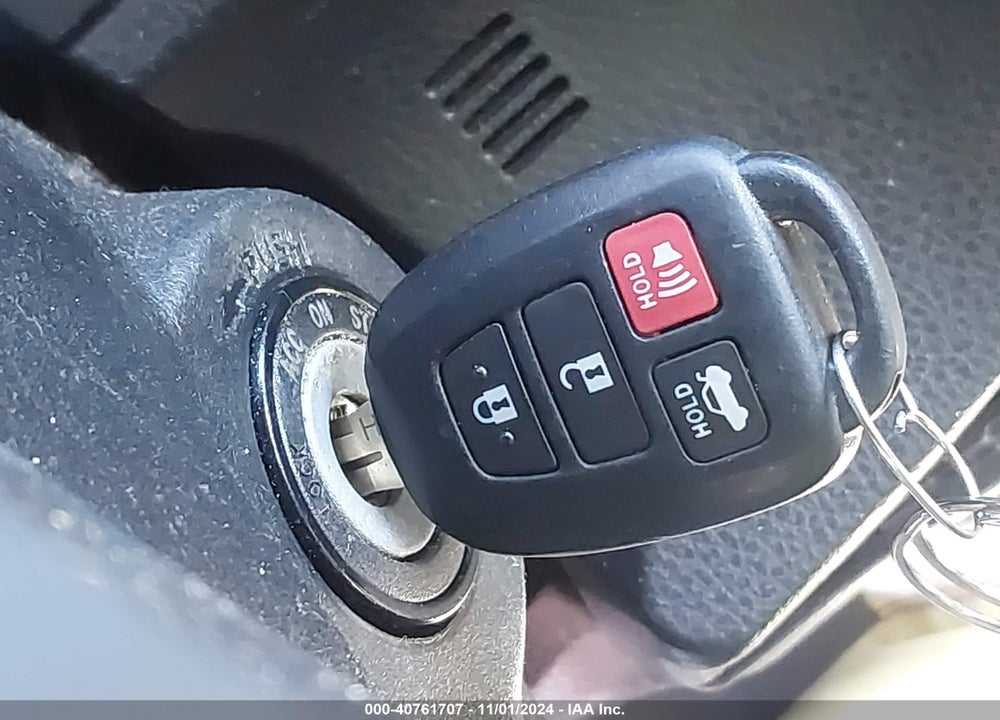 2014 TOYOTA COROLLA S PLUS VIN: 2T1BURHE5EC040136