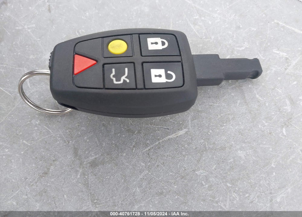 2006 VOLVO V50 T5 VIN: YV1MJ682762183010