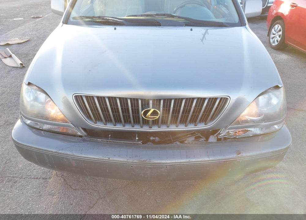 2000 LEXUS RX 300 VIN: JT6GF10U1Y0079140