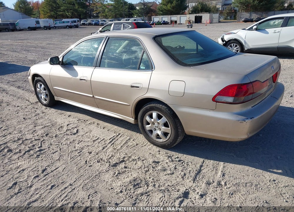 2002 HONDA ACCORD 2.3 EX/2.3 SE VIN: 1HGCG66852A003614