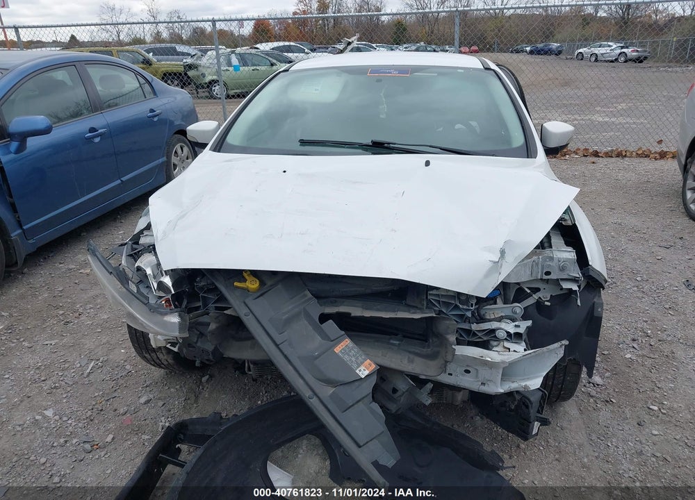 2017 FORD FOCUS SE VIN: 1FADP3F24HL332501