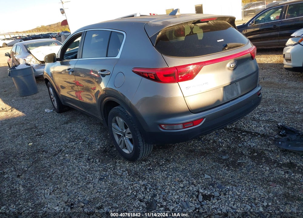 2017 KIA SPORTAGE LX VIN: KNDPMCAC1H7095670