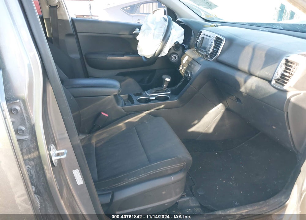 2017 KIA SPORTAGE LX VIN: KNDPMCAC1H7095670