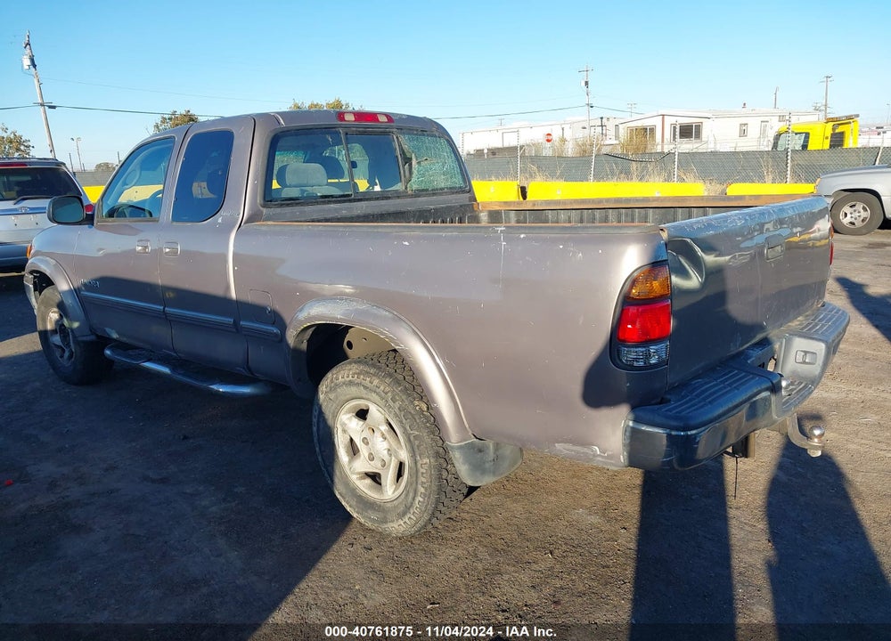 2001 TOYOTA TUNDRA LTD V8 VIN: 5TBRT38151S205690