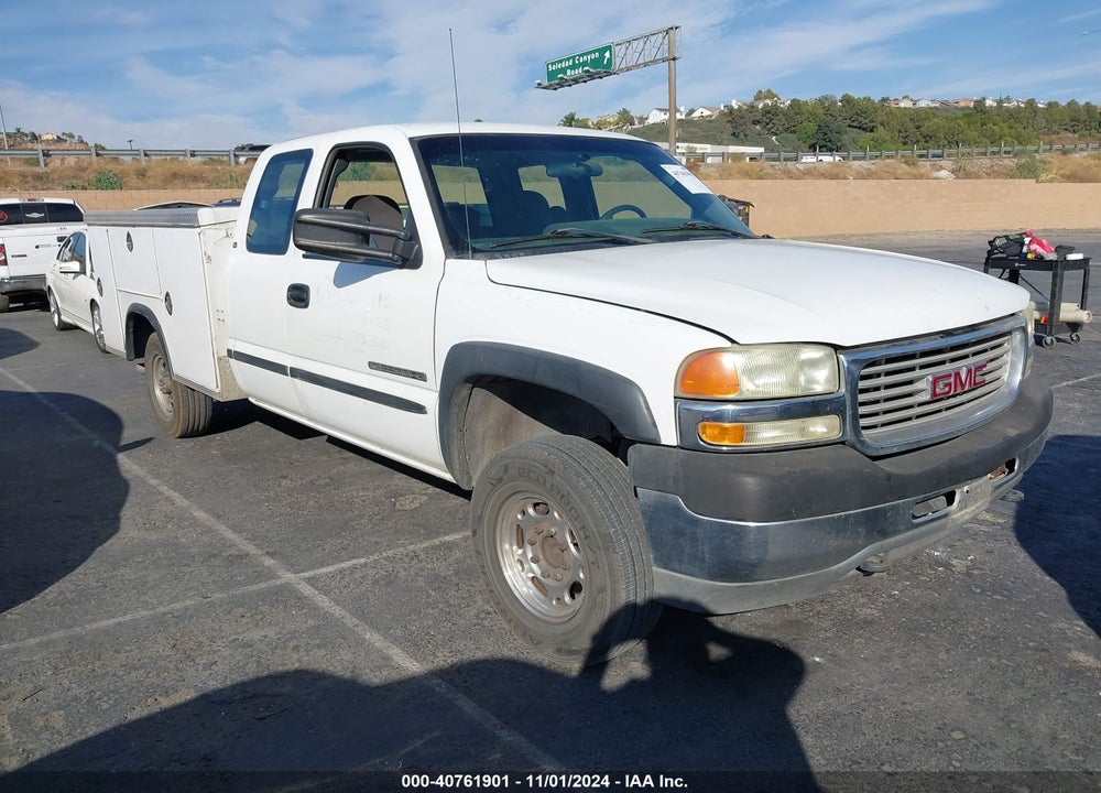 2002 GMC SIERRA 2500HD SL VIN: 1GTHC29U02E224760