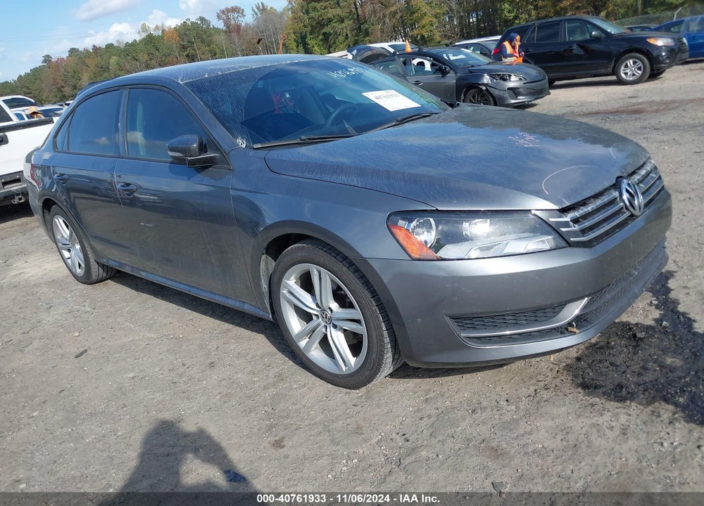 2013 VOLKSWAGEN PASSAT 2.5L S VIN: 1VWAP7A33DC028524
