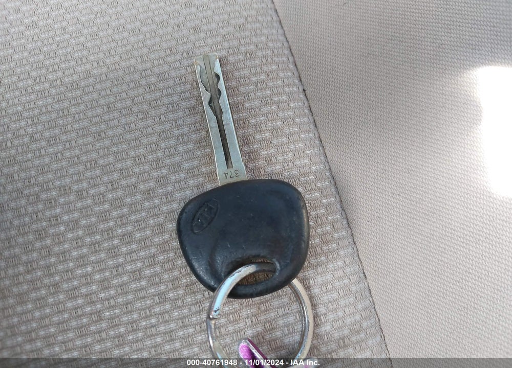 2010 KIA RIO LX VIN: KNADH4A31A6627537