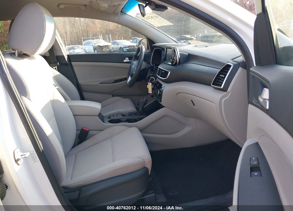 2019 HYUNDAI TUCSON SE VIN: KM8J23A46KU886138