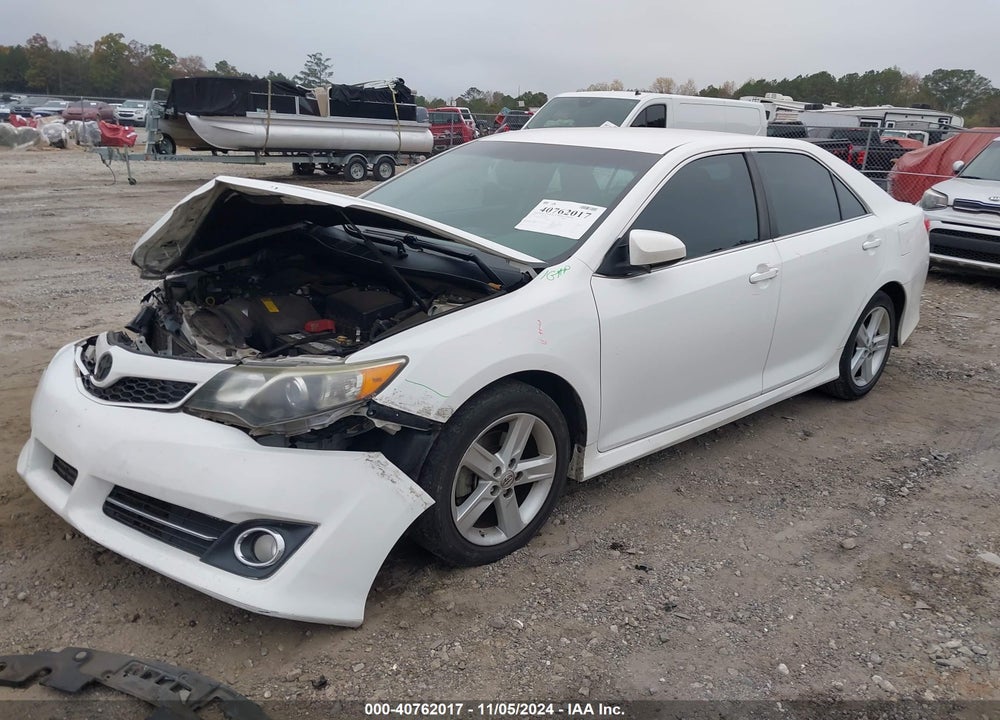 2014 TOYOTA CAMRY SE VIN: 4T1BF1FK2EU313598