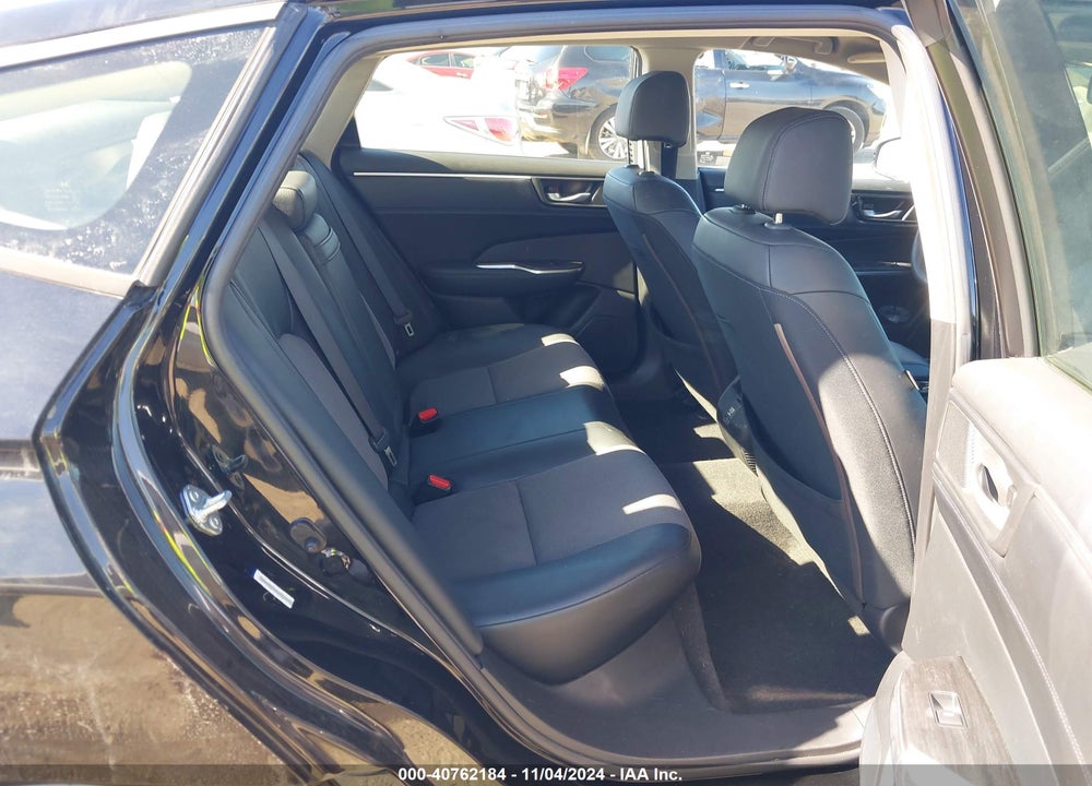 2018 HONDA CLARITY PLUG-IN HYBRID VIN: JHMZC5F11JC004729