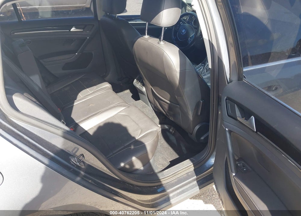2015 VOLKSWAGEN GOLF SPORTWAGEN TSI SEL 4-DOOR VIN: 3VWC17AU5FM510304