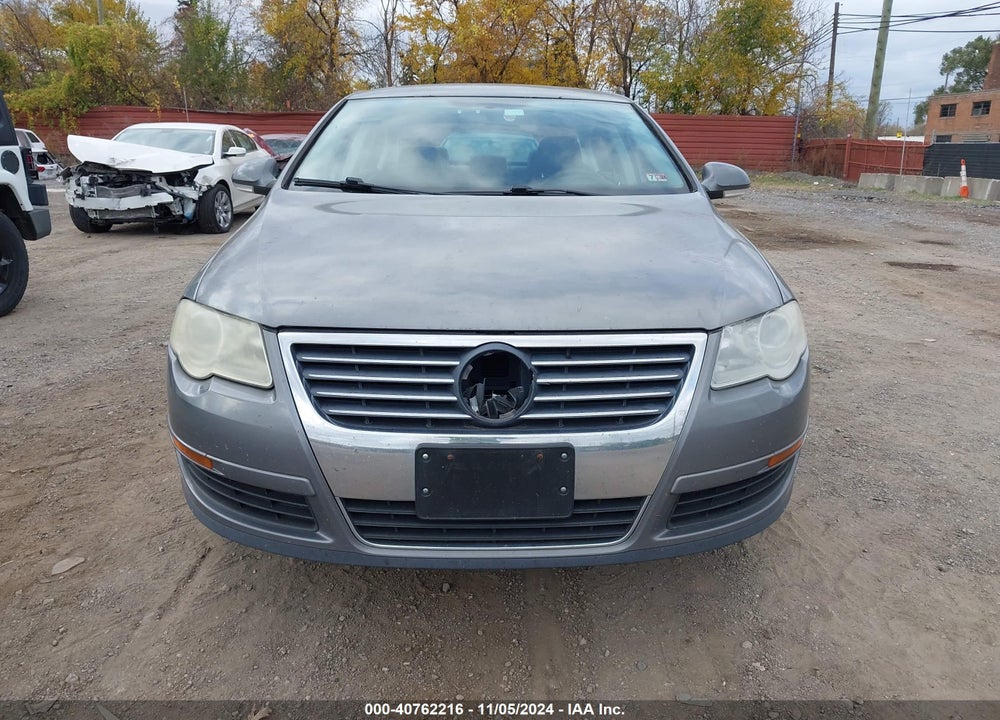 2008 VOLKSWAGEN PASSAT KOMFORT VIN: WVWAK73C98P049987