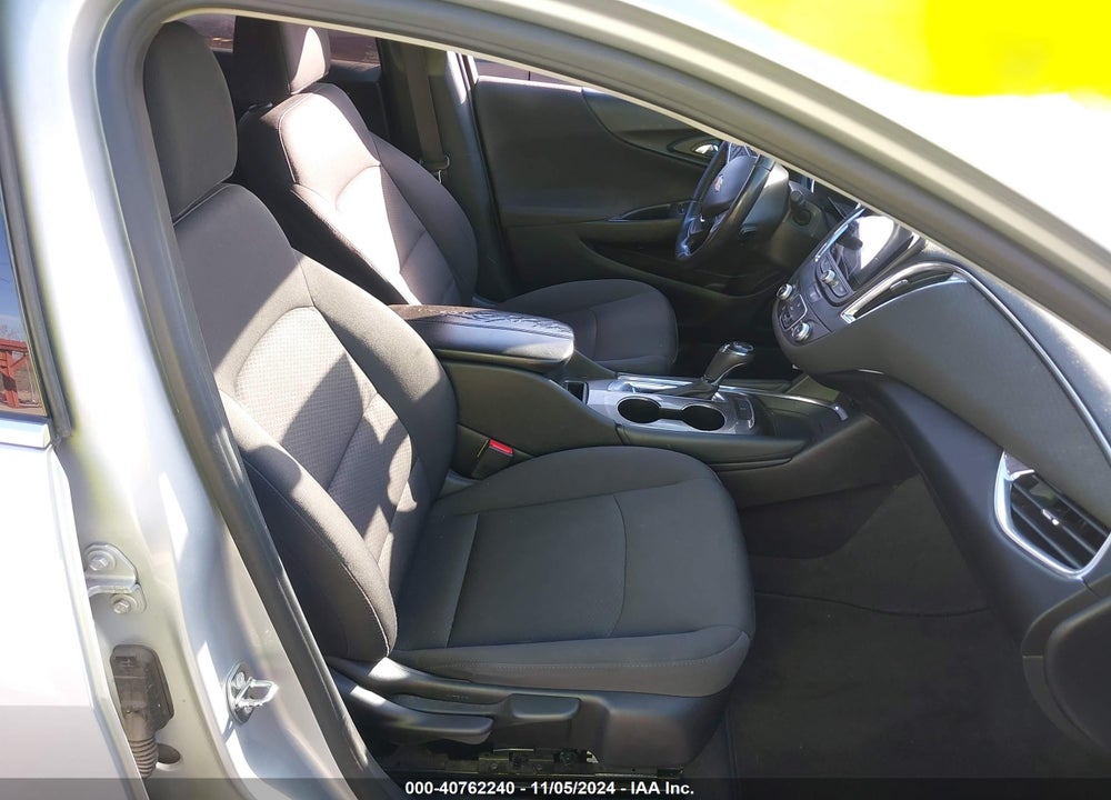 2018 CHEVROLET MALIBU LT VIN: 1G1ZD5ST3JF116655