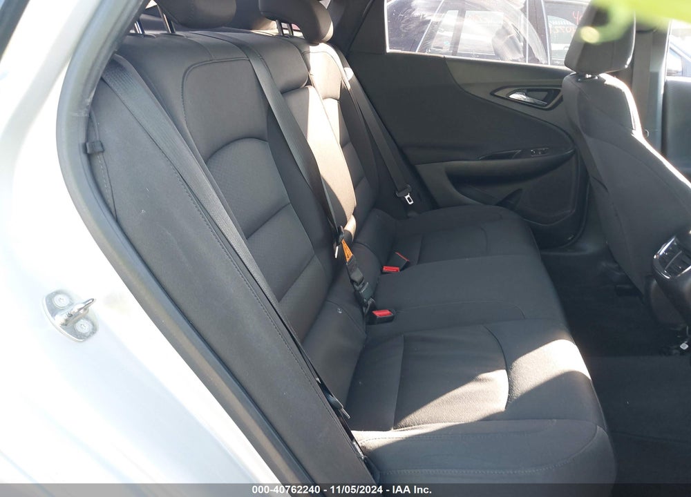 2018 CHEVROLET MALIBU LT VIN: 1G1ZD5ST3JF116655