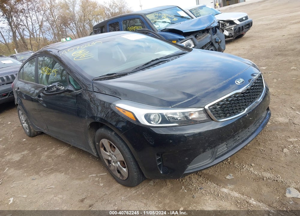2018 KIA FORTE VIN: 3KPFK4A7XJE245033