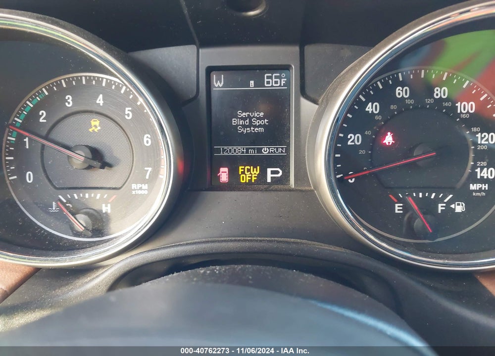 2011 JEEP GRAND CHEROKEE OVERLAND VIN: 1J4RR6GT8BC697705