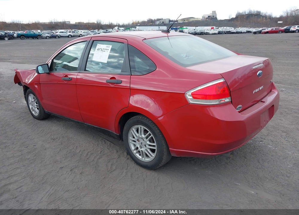 2010 FORD FOCUS SE VIN: 1FAHP3FN8AW233079