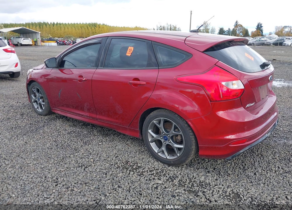 2014 FORD FOCUS SE VIN: 1FADP3K23EL454574
