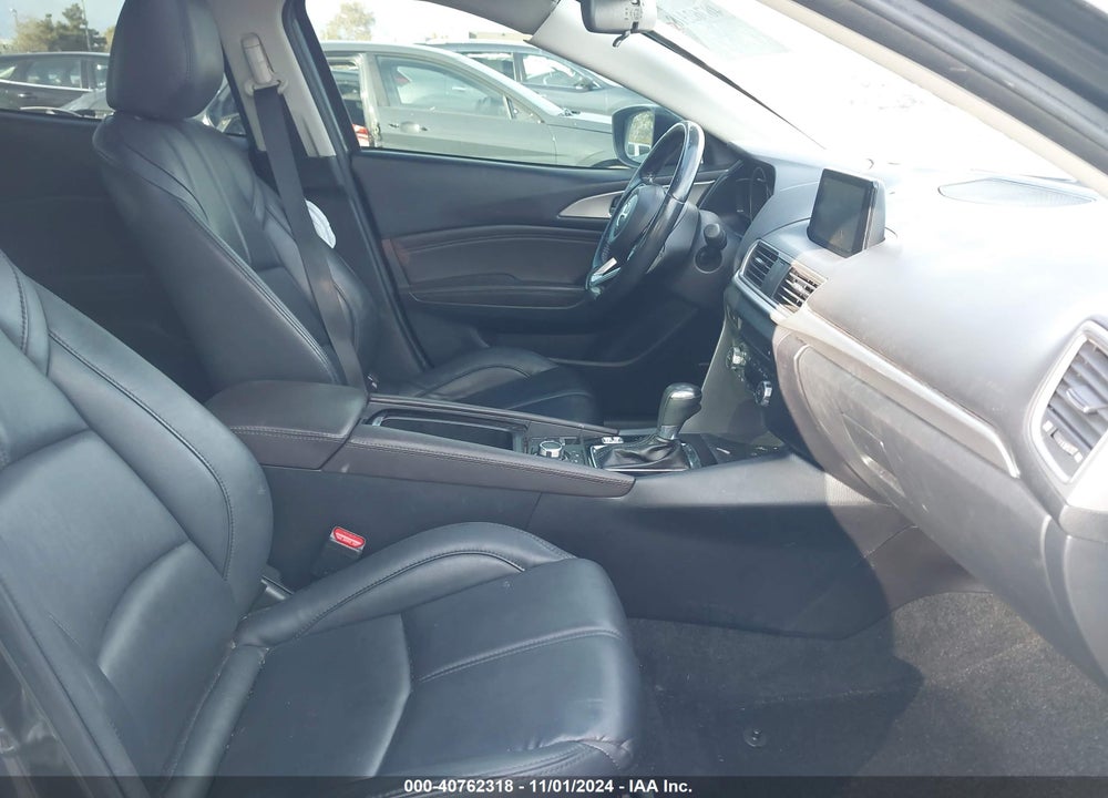2018 MAZDA 3 TOURING VIN: 3MZBN1V3XJM253034