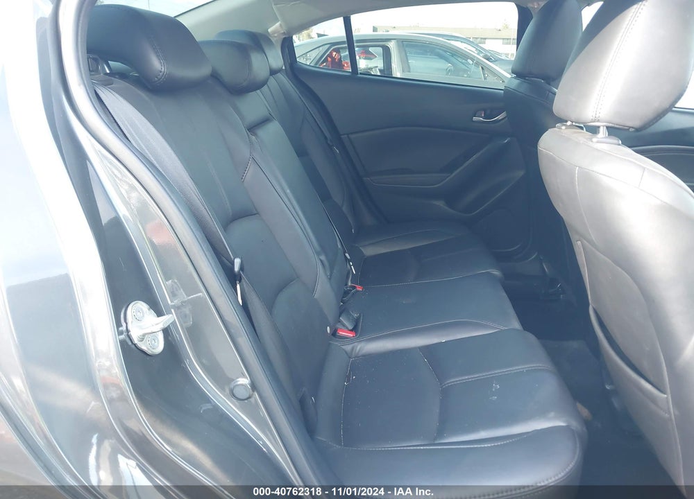 2018 MAZDA 3 TOURING VIN: 3MZBN1V3XJM253034