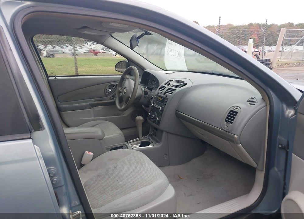 2008 CHEVROLET MALIBU CLASSIC LS VIN: 1G1ZS58F18F127641