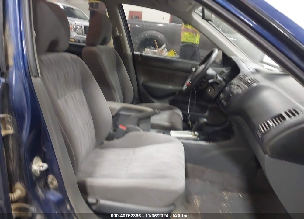 2005 HONDA CIVIC LX VIN: JHMES16555S000465