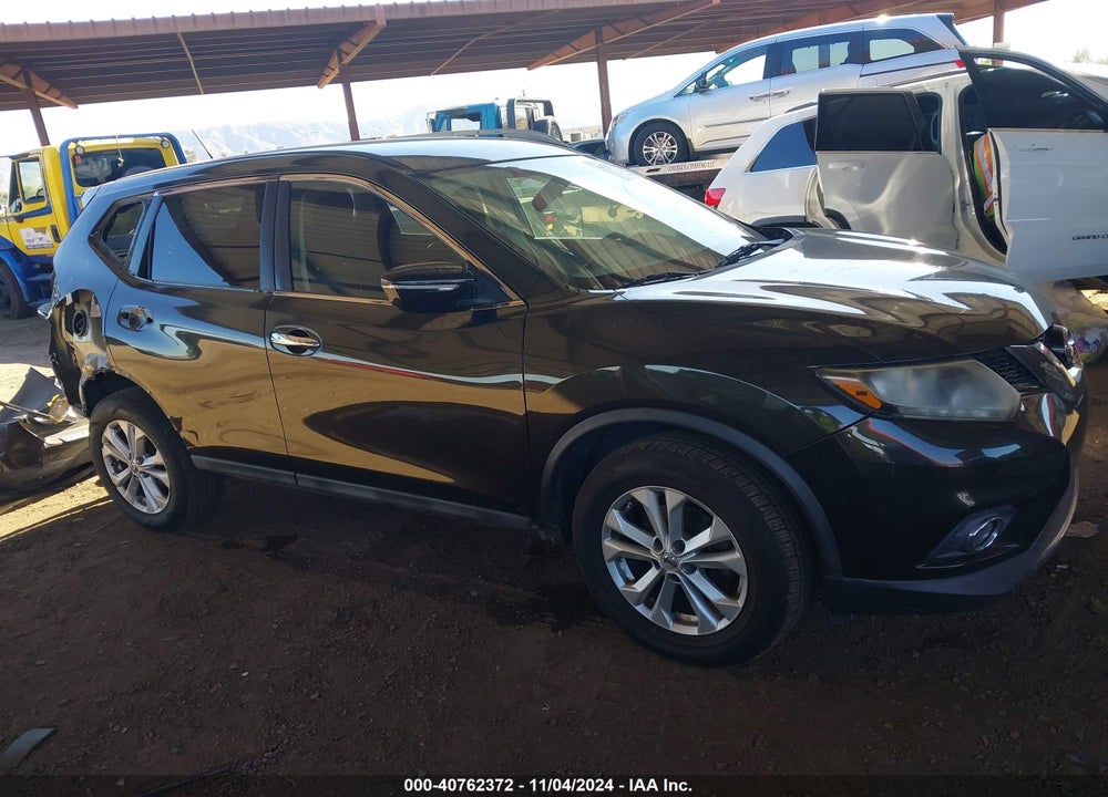 2015 NISSAN ROGUE SV VIN: 5N1AT2MT3FC825142
