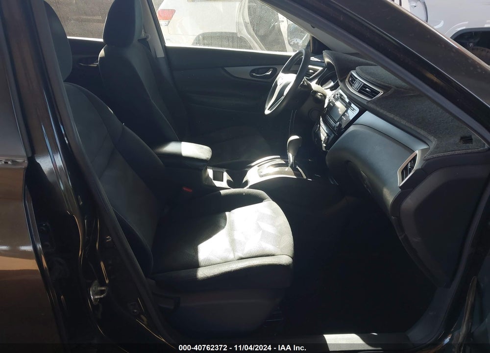 2015 NISSAN ROGUE SV VIN: 5N1AT2MT3FC825142
