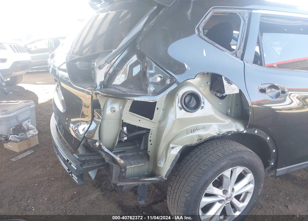 2015 NISSAN ROGUE SV VIN: 5N1AT2MT3FC825142