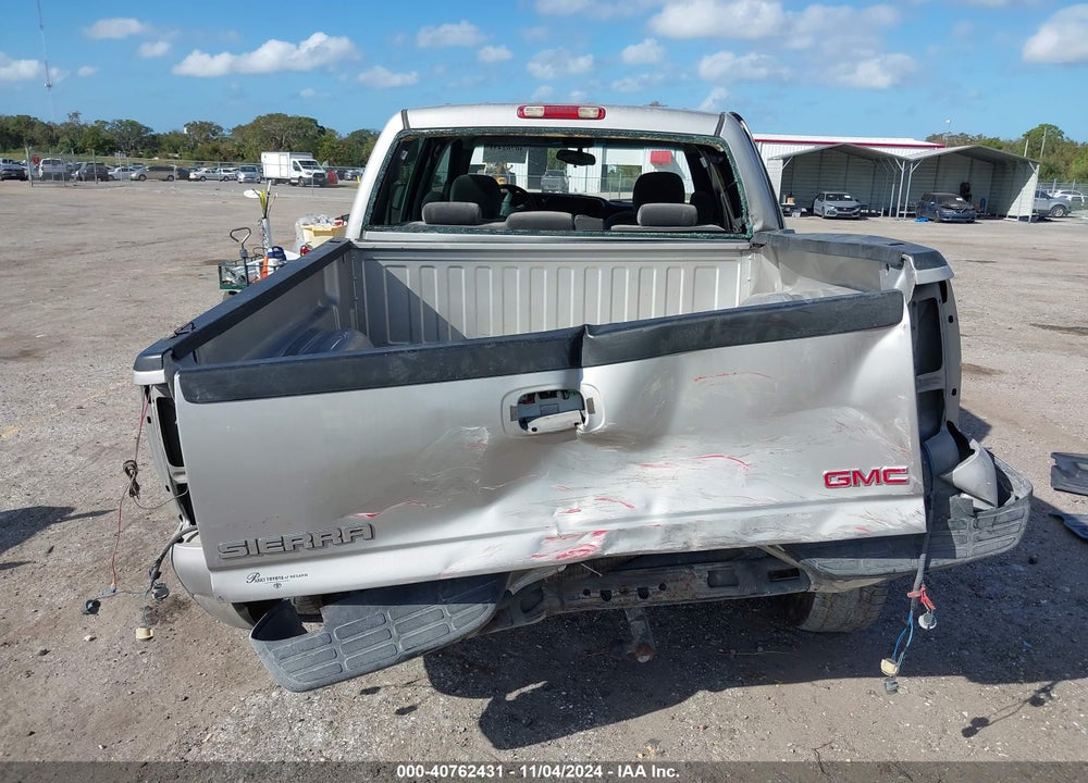 2007 GMC SIERRA 1500 CLASSIC SL VIN: 2GTEC13V371100585
