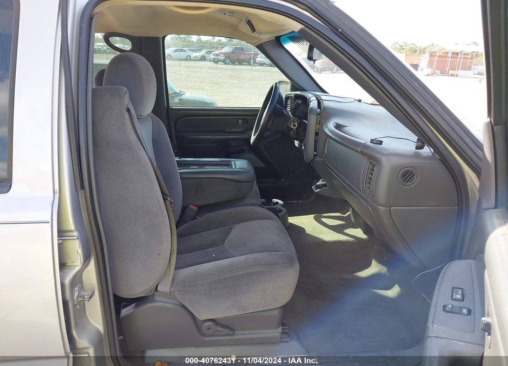 2007 GMC SIERRA 1500 CLASSIC SL VIN: 2GTEC13V371100585