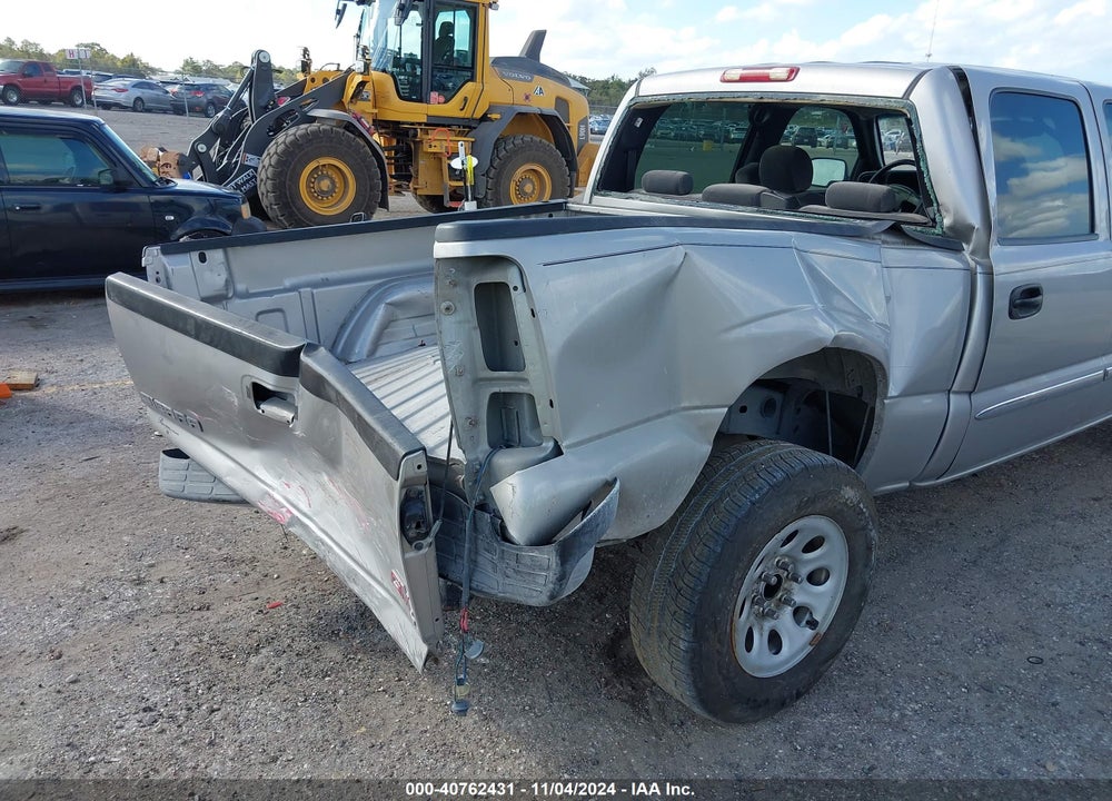 2007 GMC SIERRA 1500 CLASSIC SL VIN: 2GTEC13V371100585