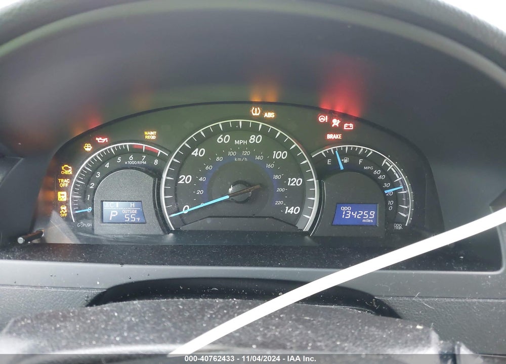 2014 TOYOTA CAMRY XLE VIN: 4T1BF1FK3EU464935